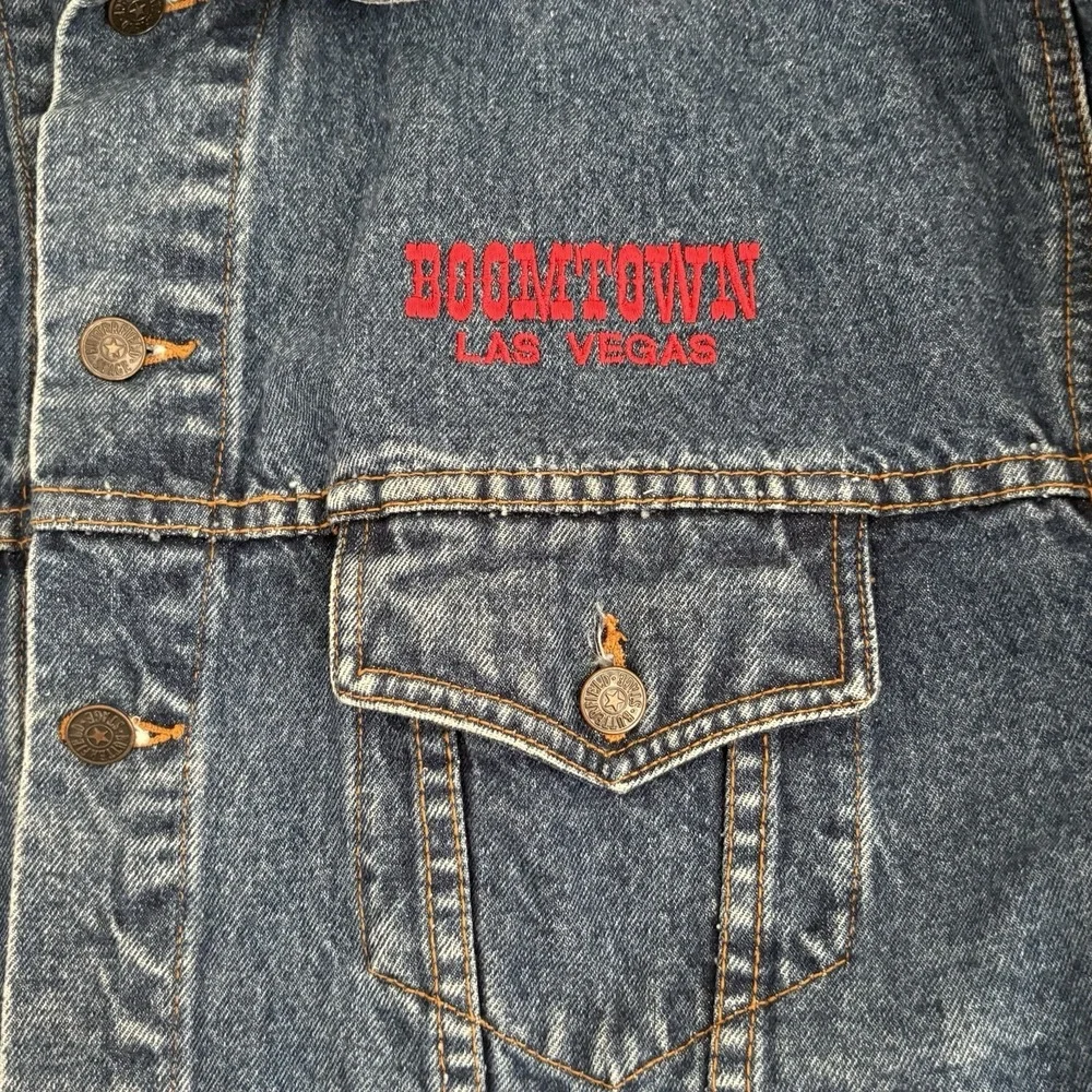 Vintage 90's Y2K Boomtown Las Vegas‎ Casino Denim Jacket Size Large Dadcore
